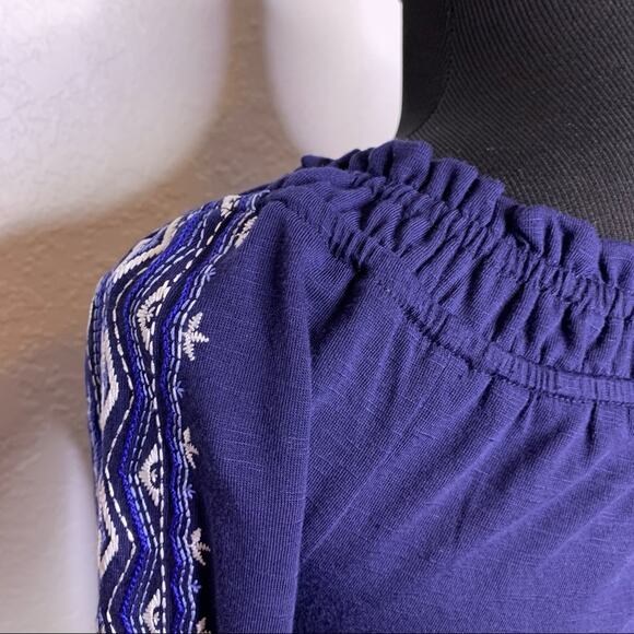 WHBM navy blue white embroidered peasant boho top size XXS - Picture 8 of 13